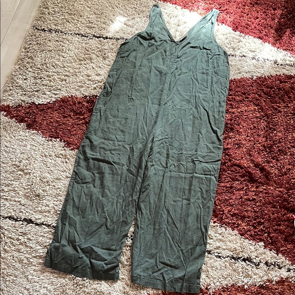 Green Sleeveless Jumpsuit